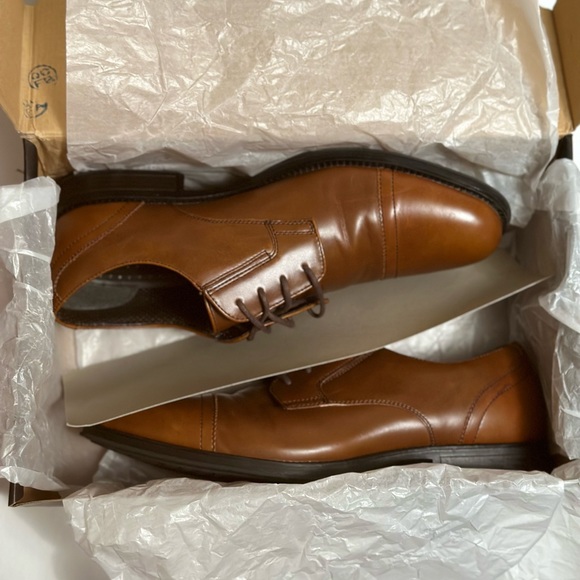 DOCKERS Oxford Brown Dress Shoes in size 11 - Picture 1 of 7